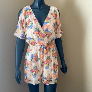 Floral print romper (shorts)